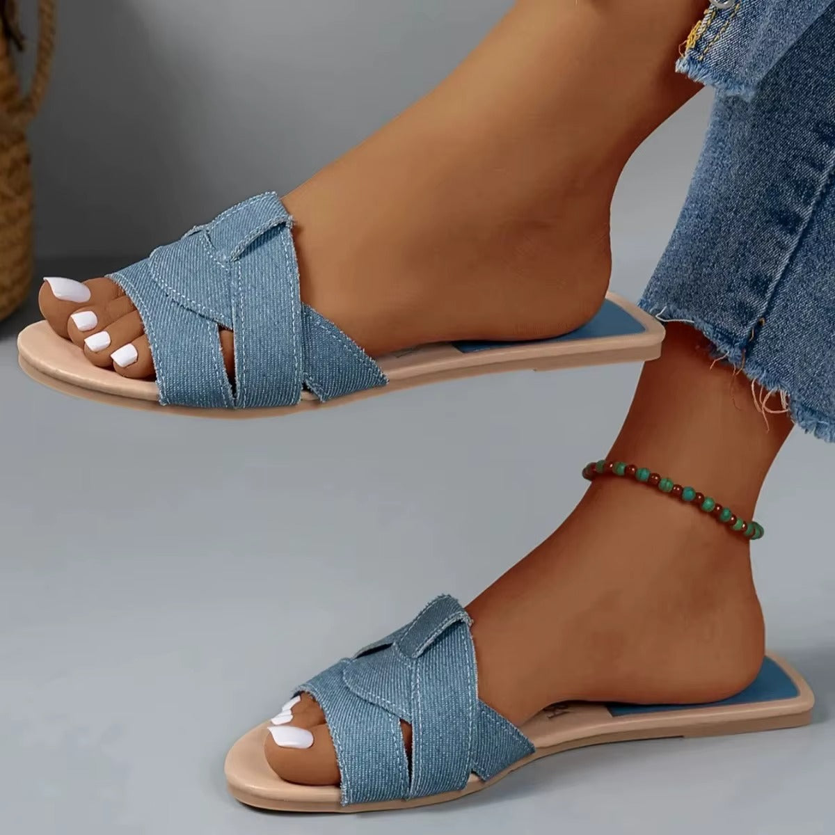 Aura Flats